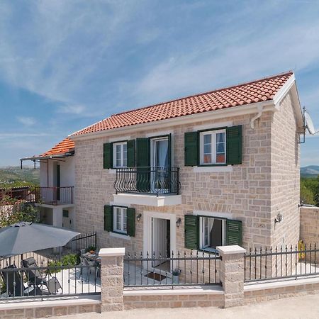 Stunning Home In Primosten With Kitchen Exterior photo